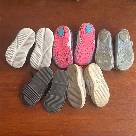 Bundle of 5 pairs of toddler girl shoes Sizes 5-6.5 - Picture 2 of 5
